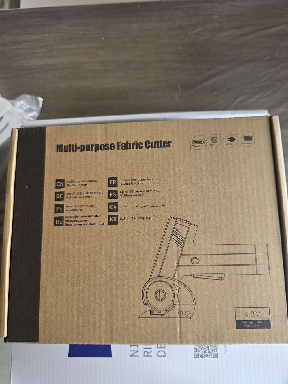 Multi-purpose Fabric Cutter - Brown
